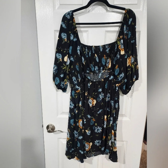 NWOT Maurices Black Floral Pleated Puff Sleeve Mini Dress in Size 3X - Picture 9 of 11